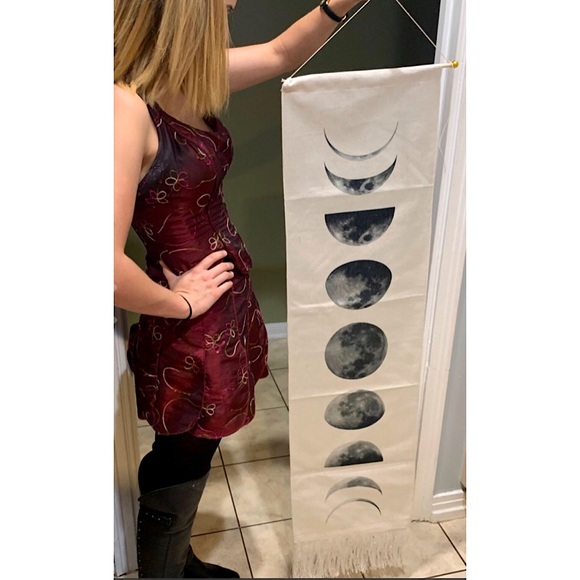 Moon Phases Art Hippie/Boho Tassel Vintage Tapestry Wall/Bedroom/Patio Decor - Picture 4 of 12